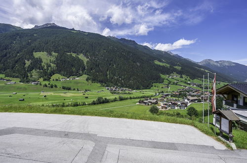 Photo 11 - Group Apartment in Stubaital With Ski Storage