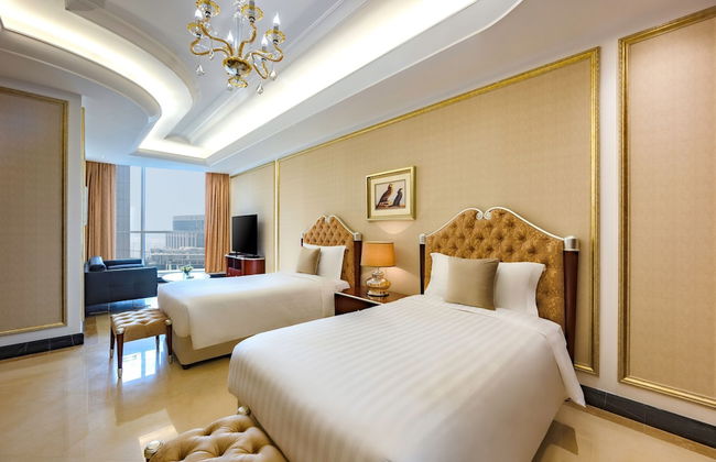 Dusit Hotel & Suites Doha - Photo 2