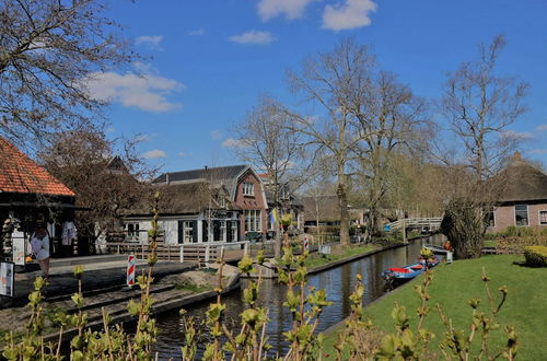 Photo 31 - Beautiful Apartment in Giethoorn With Canoe and Parking