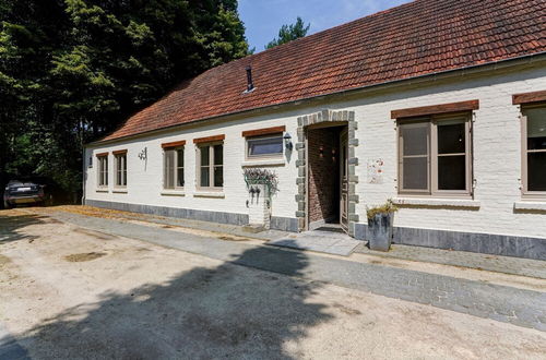 Photo 33 - Renovated Farm With Pool