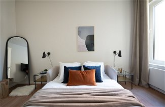 Foto 1 - Milan Style Designer 1BR Apartment