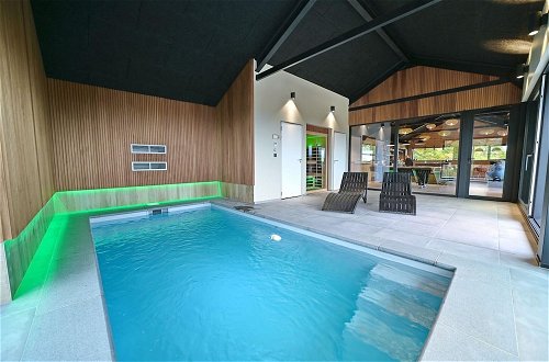 Photo 20 - Luxurious Holiday Home With Indoor Pool