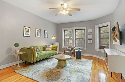 Photo 7 - 1BR Apt with Modern Elegance in Boystown