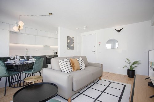 Foto 16 - Liiiving-Modern & Glam Rooftop Apartment