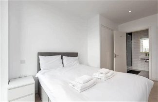Foto 2 - Bright and Modern 2 Bedroom Flat in Royal Wharf