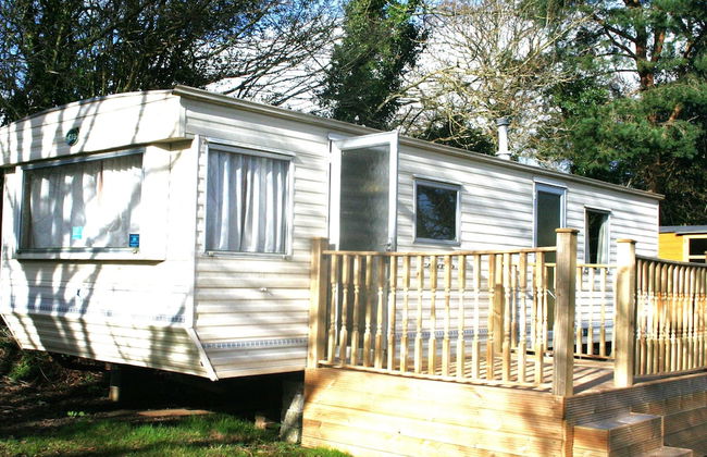 Lovely Bk Calypso Bluebird 6 Berth Holiday Caravan - Photo 1