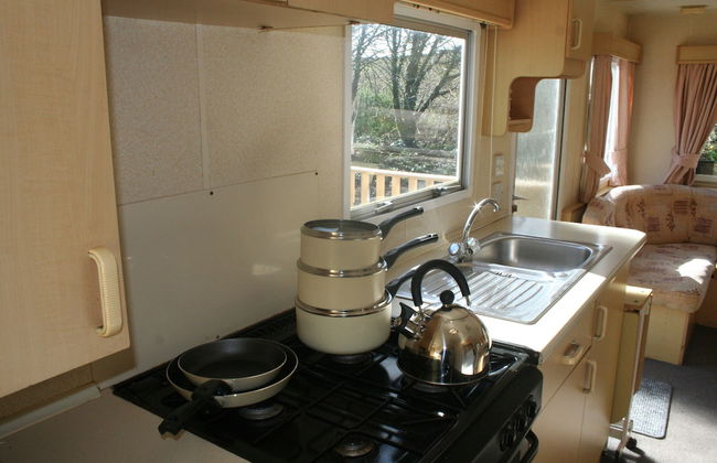 Lovely Bk Calypso Bluebird 6 Berth Holiday Caravan - Photo 10