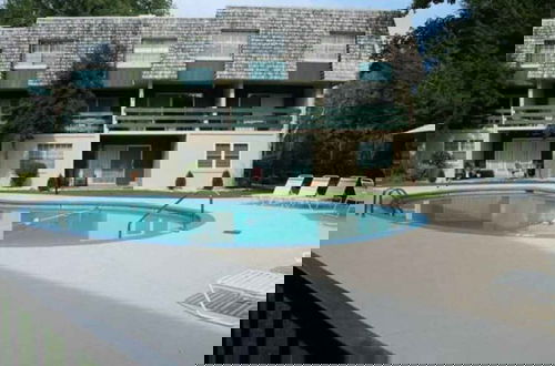 Foto 3 - Newly Renovated Modern Deco Pool Fireplace