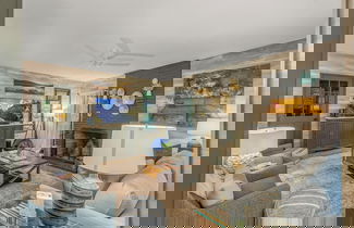 Foto 2 - Bright Airy Waterfront Home Dog Friendly