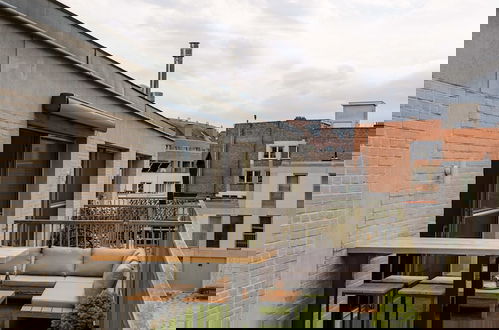 Photo 13 - Modern Apartment With Large Terrace