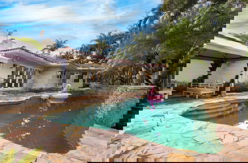 Photo 34 - Coral Ridge Getaway by Avantstay Pool, Hot Tub, Billiards + 5mins to Beach!