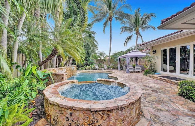 Coral Ridge Getaway by Avantstay Pool, Hot Tub, Billiards + 5mins to Beach! - Foto 40