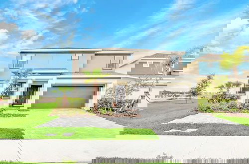 Foto 5 - 16-guest Lakefront Home w Pool-cinema-games