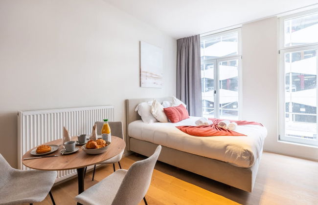 Modern Renovated Studio in the Vibrant Heart of Ghent - Photo 10