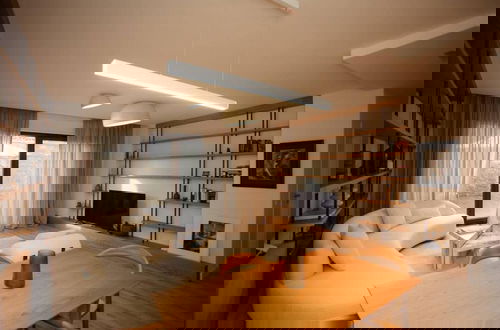 Foto 8 - The Luxury Garden Apartment