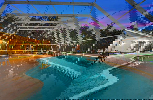 Photo 39 - Exquisite Villa With Pool&games- 18 Guests
