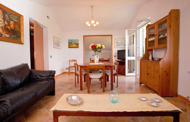 Spacious Home Surrounded by Nature - Foto 47