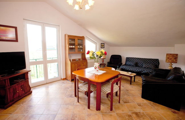 Spacious Home Surrounded by Nature - Foto 44