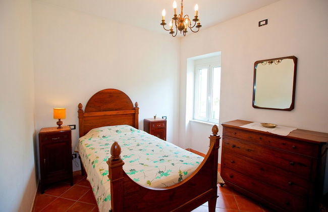 Spacious Home Surrounded by Nature - Foto 25