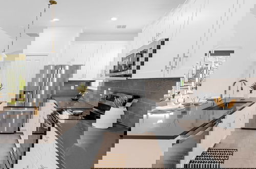 Foto 17 - Upstay - Modern Luxury Home w Pool Spa Resort