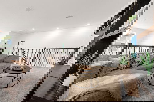 Foto 4 - Upstay - Modern Luxury Home w Pool Spa Resort