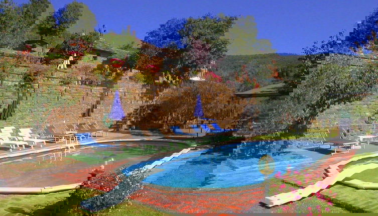 Photo 1 - Spacious Cottage in Cortona With Swimming Pool