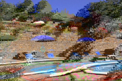Foto 6 - Spacious Cottage in Cortona With Swimming Pool