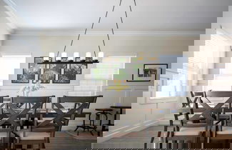 Photo 3 - Amazing Beach House Near the Parks