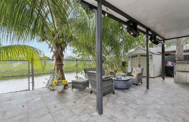 Tropical Miami Oasis - Photo 29