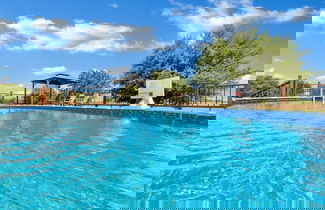 Photo 3 - New Epic House-pool-theatre-hot Tub-game Room