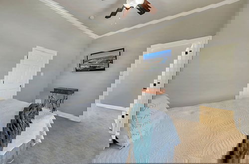 Photo 27 - New Epic House-pool-theatre-hot Tub-game Room