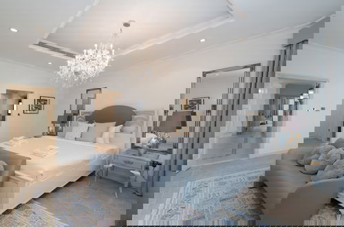 Foto 14 - Exclusive 5BR Palm Villa w Private Pool and Beach