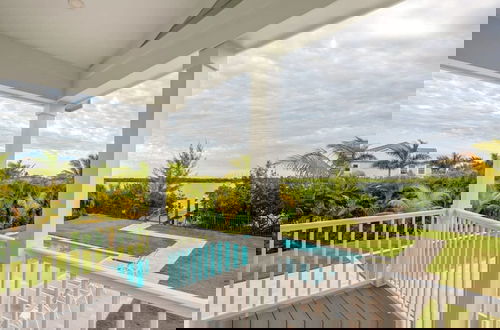 Photo 18 - Mirador House by Brightwild Pool Dock