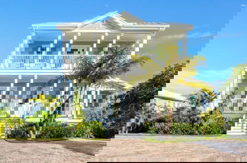 Photo 3 - Mirador House by Brightwild Pool Dock