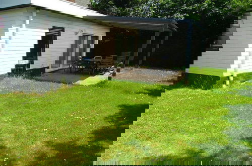Foto 26 - Amazing Holiday Home With Garden