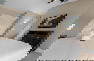 Foto 2 - Enchanted Garden Resort