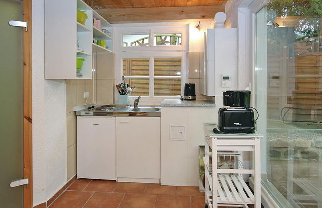 Holiday Home With Covered Terrace and Fireplace in Parchim - Foto 3