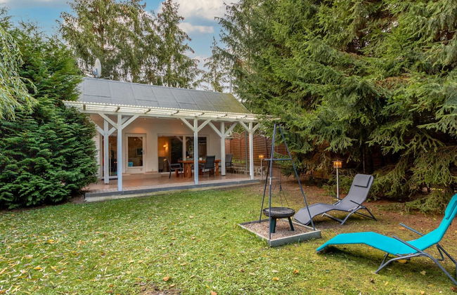 Holiday Home With Covered Terrace and Fireplace in Parchim - Foto 1