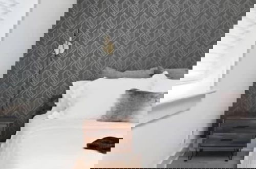 Foto 4 - Crescent Furnished Apartments v2