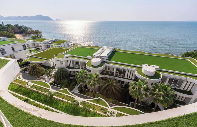 Ocean Beachfront Smart Unit - Photo 43