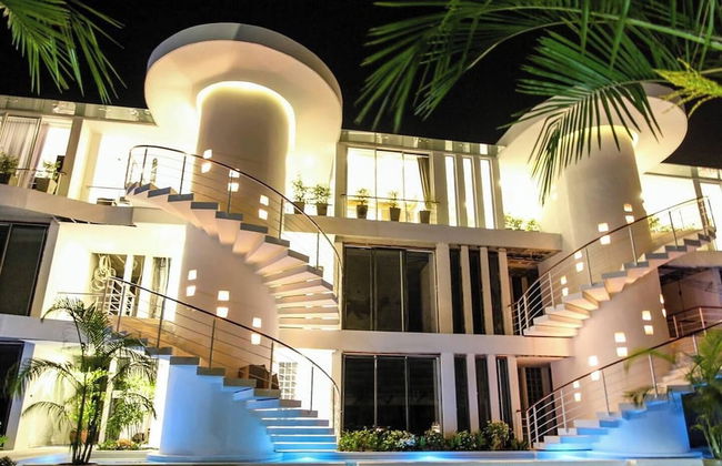 Ocean Beachfront Smart Unit - Photo 27