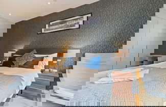 Foto 1 - Elegant 2 Bed Apartment Within Many Attractions