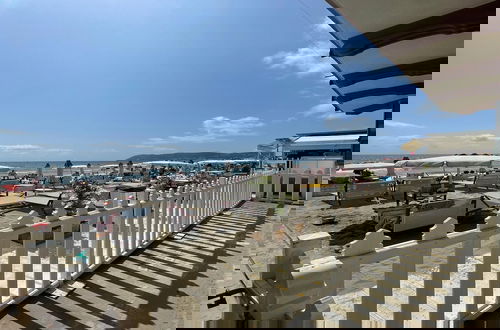 Foto 19 - La Casa Sulla Spiaggia - On The Beach