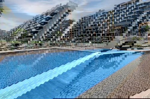 Foto 12 - Elite LUX Holiday Homes - Modern Marvel Sleek Studio in Azizi Riviera