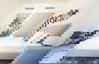 Foto 3 - Elite LUX Holiday Homes - Modern Marvel Sleek Studio in Azizi Riviera