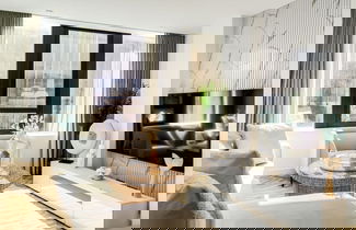 Foto 1 - Contemporary Comfort at City Suite 905