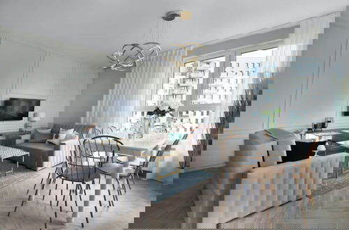 Photo 2 - Elite Apartments Boho City View Free Parking Included Seaside