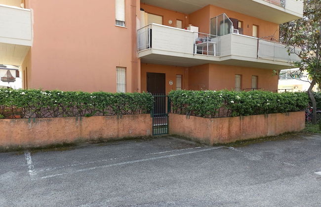Attractive Apartment With Private Garden - Foto 27