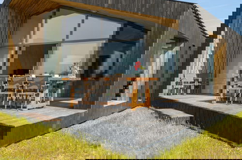Foto 34 - Pleasant Holiday Home With Garden