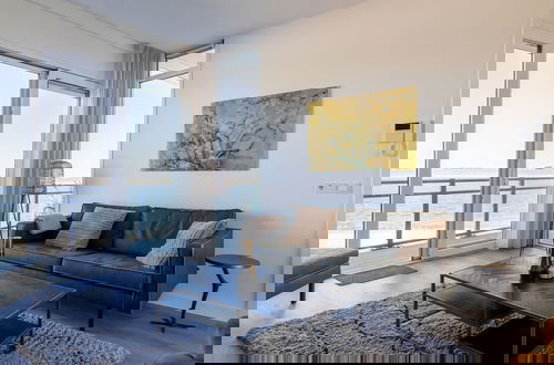 Foto 11 - Luxury Apartment With Water Views